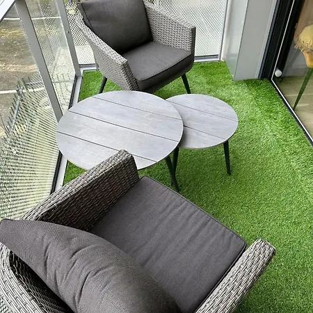 Elegant Minutes From Paris Apartament Issy-les-Moulineaux