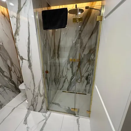 Apartament Elegant Minutes From Paris