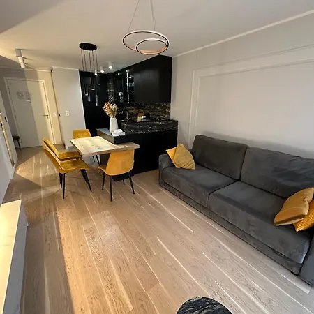 Lejlighed Elegant Minutes From Paris *