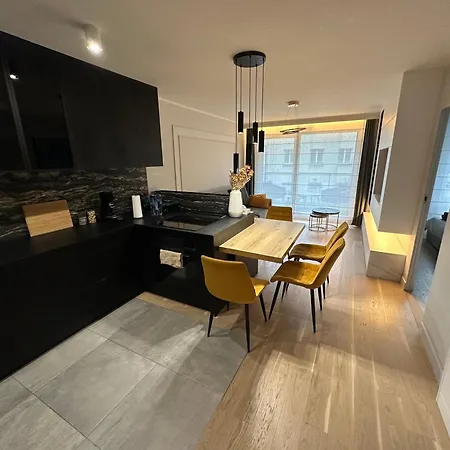 Elegant Minutes From Paris Issy-les-Moulineaux